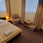 Bed & Breakfast Osrodek Fian - I Konferencje W Centrum 3*