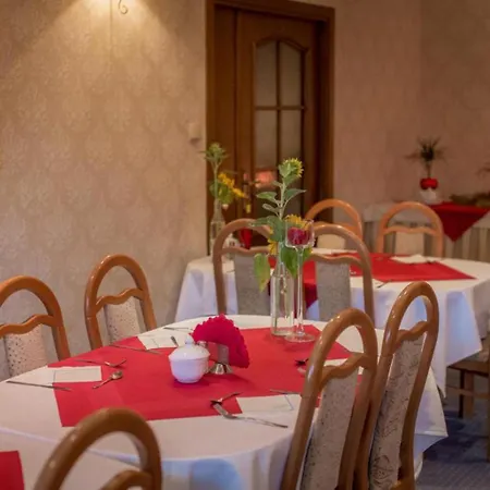 Nocleg ze śniadaniem Fian - I Konferencje W Centrum 3*