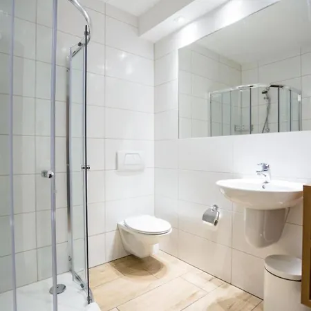 Nocleg ze śniadaniem Fian - I Konferencje W Centrum 3*