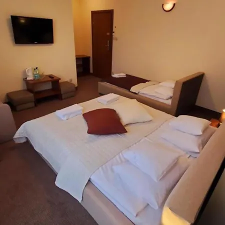 Fian - I Konferencje W Centrum Nocleg ze śniadaniem 3*
