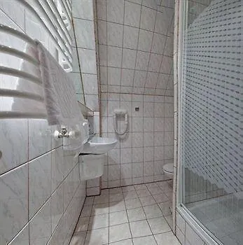 Bed & Breakfast Osrodek Fian - I Konferencje W Centrum 3*