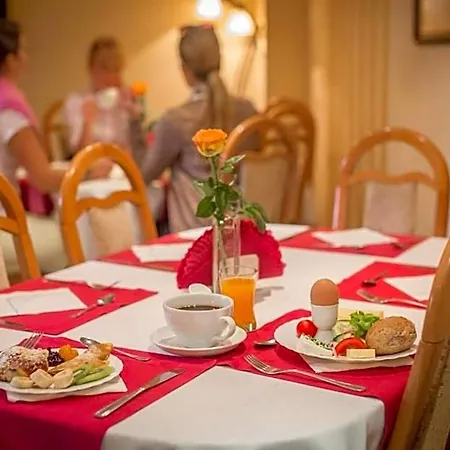 Bed & Breakfast Osrodek Fian - I Konferencje W Centrum 3*