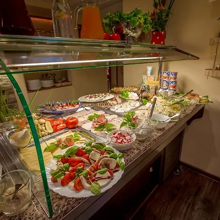 Bed & Breakfast Osrodek Fian - I Konferencje W Centrum 3*