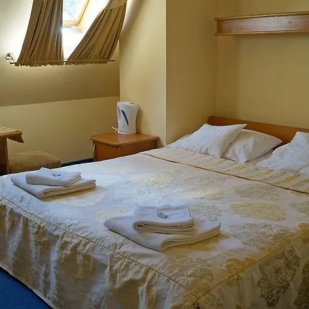Bed and Breakfast Osrodek Fian - I Konferencje W Centrum 3*